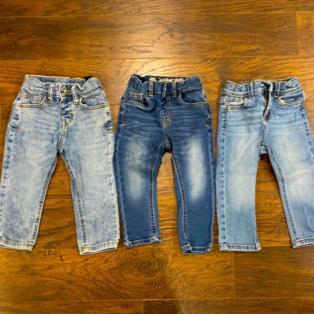 Toddler boys 2T jeans lot